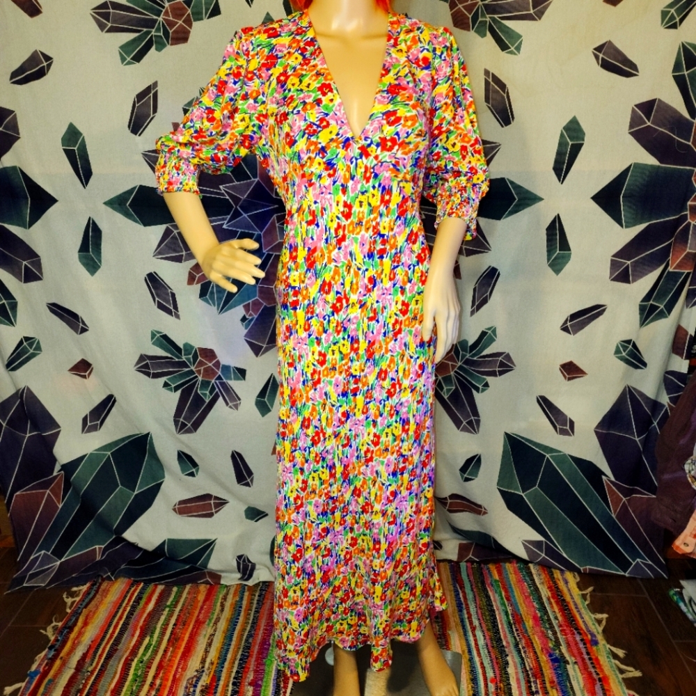 RIXO Bright Floral V-Neck Maxi Dress